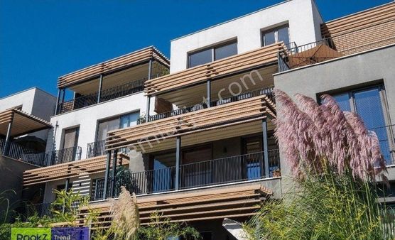 Çekmeköy Bir Bahçe Sitesi Kiralık 3+1 | İelev Yanında, Teraslı
