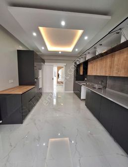 Cengiz Topel Mahallesinde Site İçerisinde 4+1 Sıfır Daire