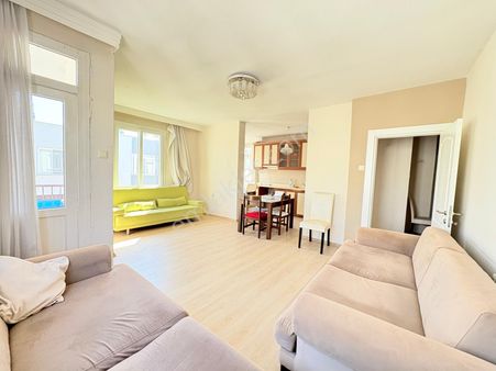 Prestij'den Bahçelievler'de Forum Civarı Temiz 2+1 Daire