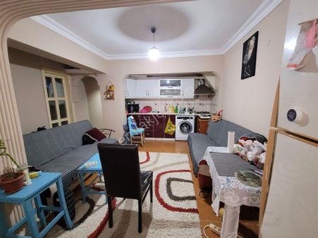 Bahçeli İçi Bakımlı Merkezı Konumda Satılık Daire