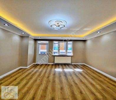 Beylikdüzü Kavaklı Mahallesinde 3+1 Lüks Ara Kat Daire