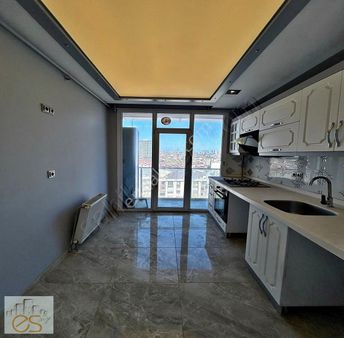 Esenyurt Yeşilkent Mah Satılık 2+1 Balkonlu Lüx Daıre Ara Kat