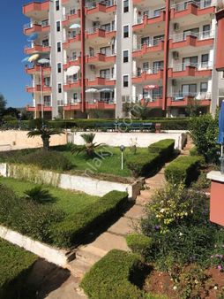 Satılık 2+1 Tatil Sitesi Dairesi – Havuzlu, Bakımlı Bahçeli, Merkezi Konumda