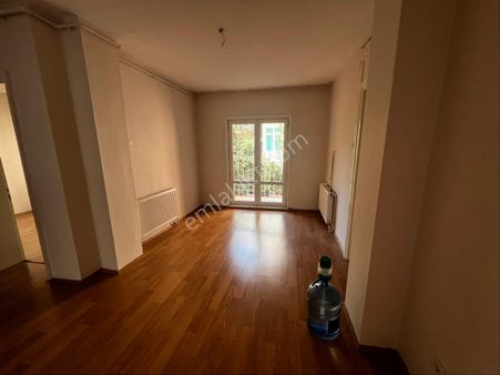 Naz Emlaktan Nuhkuyusu Caddesine Yakın 3+1 Kiralık Daire