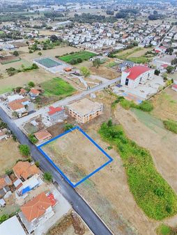 Kartepe Rahmiye De 2002 M2 2,5 Kat İmarlı Arsa