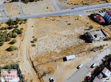 Remax Yeni'den Beyazıtlı Dereli Go Petrol Karşısı Satılık Arsa