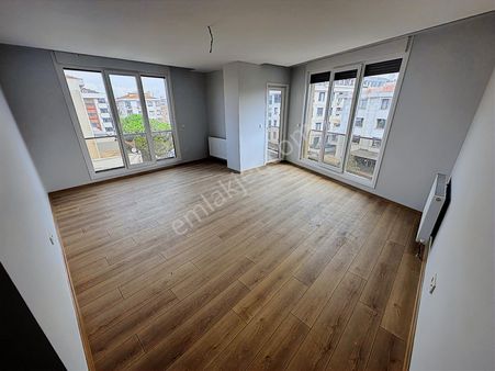 Yatırım'dan Küçükyalı'da Sahile Yakın Deniz Manzaralı3+2dubleks