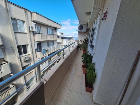 Küçükyalıda 3+1 Deniz Manzaralı Doğalgazlı