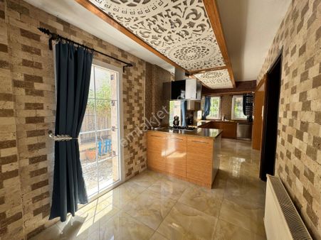 Sahilevlerinde 2. Sıra, Denize 80 Metre 5+2 Lüks Tripleks Villa