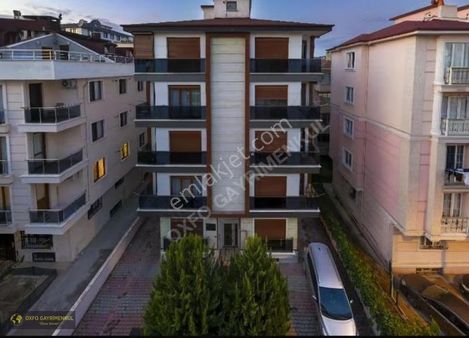 Ara Kat 8 Yaşında Balkon+açık Otopark Yüksek Kira Getirili