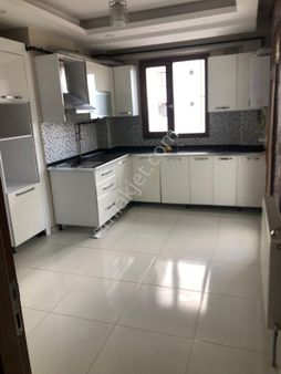 Mountaın Gayrimenkul'den Zümrütkent Civarı 3+1 Kiralık Daire