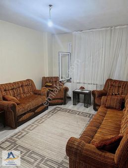 İstasyon Mahallesinde Satılık 110 M2 Yüksek Giriş 2+1 Daire