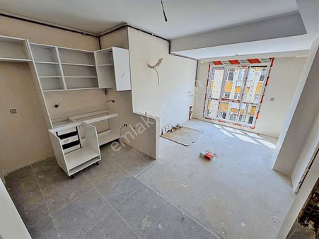 Yatırım'dan Küçükyalı Çınar'da Minibüse Yakın Katta Ön*sıfır 1+1