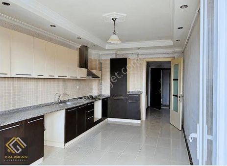 Full Kredi/şehir Hastanesi Ve Okullar Yanı/pazara Bulvara 50m