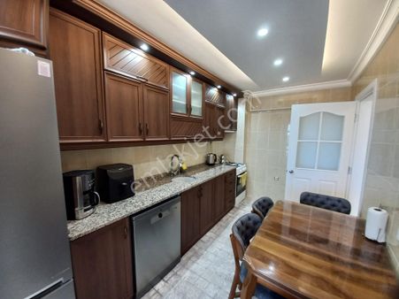 Menderes'de Anayola Yakın Muhteşem Konum 3+1 Özel Yapım Satılık Daire