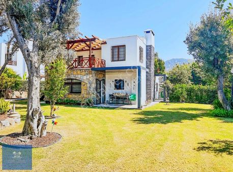 Yalıkavak Merkez'de Geniş Bahçeli Satılık Villa