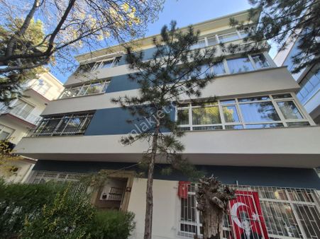 Arel'den Bahçelievler 75 Sk.1 Kat Bakımlı Montalamalı Bina 3+1