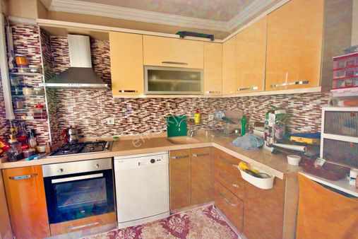 🛑🛑aktiften Akaçy'da Satılık Nezih Muhitte Ön Cephe Arakat Ferah 2+1daire