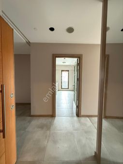 Esenler Emlak Konutları 2.etapta 3.kat 3+1 135 M2 Daire