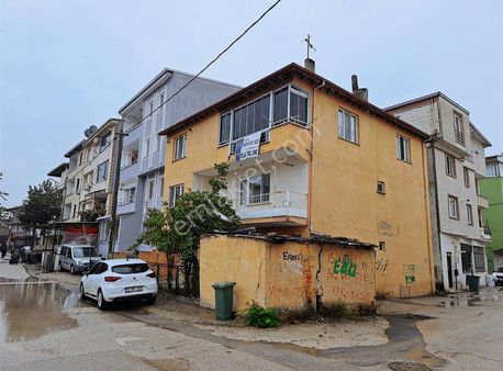 Panayır 'da Müstakil 3 Katlı Satılık Bina.