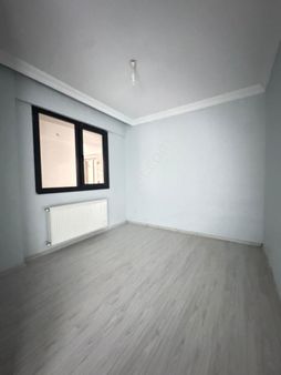 🏡 Muradiye Mahallesi 🏡 ✅2+1 90 M2 5 Katlının Zemin Katı ❇️ Kombi Dogalgazlı