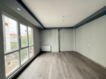 Tuşba Emlaktan Satılık Ara Kat Sıfır Lüks Daire