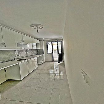 Eskulenin Dibinde Sıfır 2+1 Satılık Daire