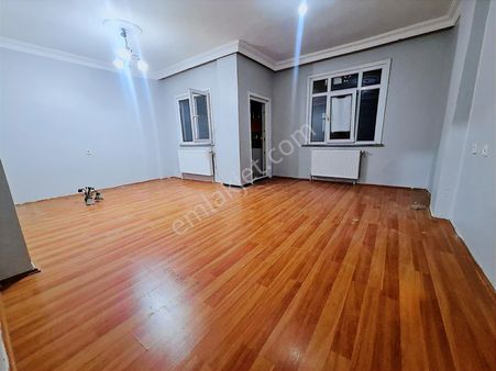 M.akifte 5 Katlı Binada Satılık 3+1 140m² 1.kat Daire