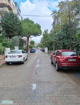 Bahçelievler'de Bahçeli Dükkan