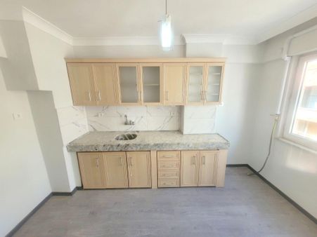 ▇merkezi Konumda Ayrı Mutfaklı Arakat Ön Cephe Geniş 3+1 Daire