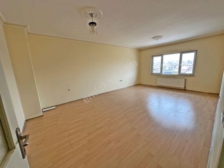 Altınevler Mahallesinde Site İçinde Manzaralı Yüksek Katta 3+1 Satılık Daire