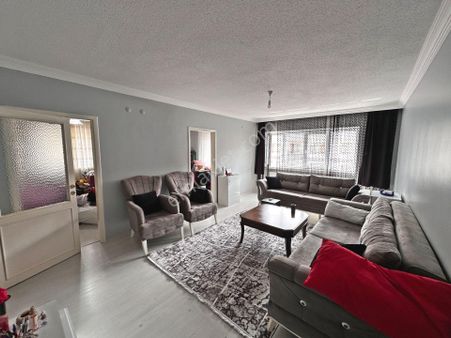 Saimekadın Tren Yakınında Ön Cephede Full Yapılı 4+1 Satılık Dublex