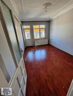 Bafra Vıp Gayrimenkulden İshaklı Mah'de Kiralık 3+1 Daire