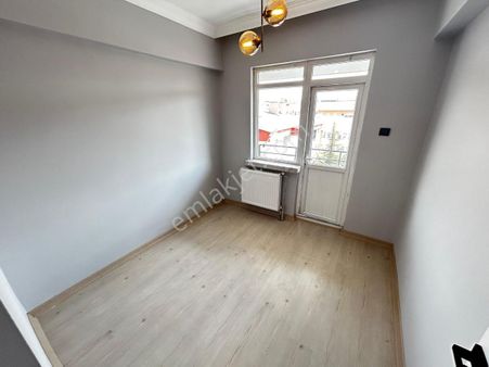 Sincan Andiçen Mah 3+1 Lüks Yapılı Bağımsız Katta Site İçi Daire