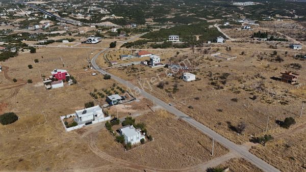 Akyeniköy Mahallesi Balova 1 Mevkii’nde Satılık Tek Katlı Ev
