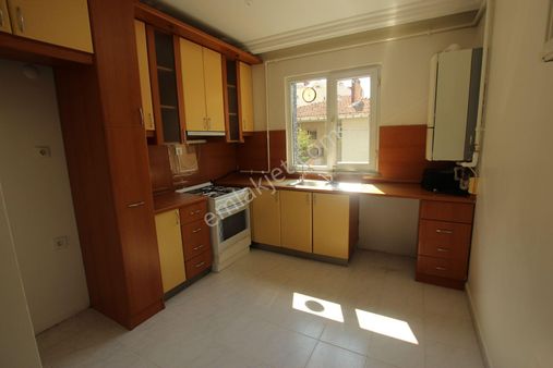 Minüse Caddesine Yakın, Geniş, Ferah, İyi Konumlu 3+1 Satılık