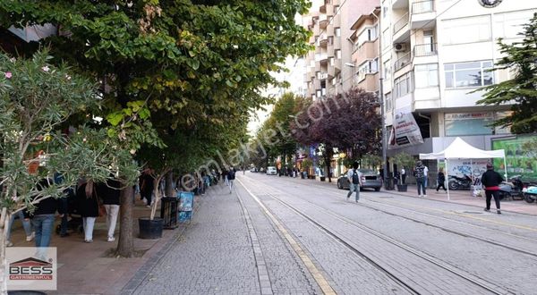 Bess'den İsmet İnönü-1 Caddesi Üzeri Devren Satılık İş Yeri