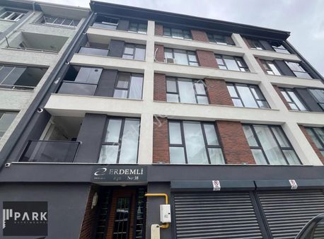 Park Gayrimenkul'den Derman Caddesi Ara Sokağında Kiralık 1+1