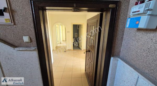 Ankara Batıkent Kardelen Mh. Atlantis Avm Yanı 3+1 Satılık Daire