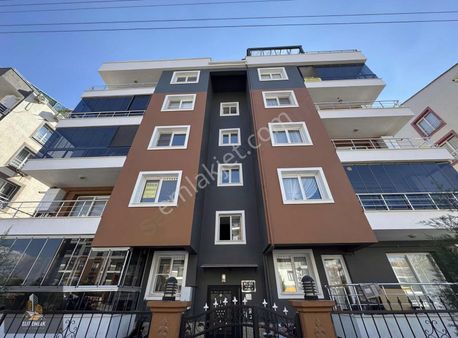 Elit Emlaktan Geniş Ve Ferah Daire