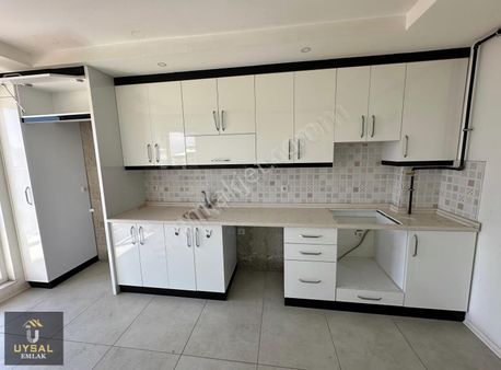 Uysal Emlak'tan Acıpayam Kültür Merkezi Yakını 90 M2 2+1 Daire