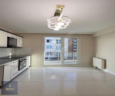Esenyurt Gezgen İnşaat'tan Site İçinde 3+1 Kiralık Daire