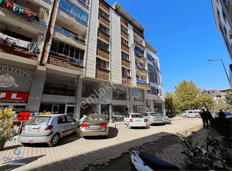 Muradiye 660 M2 3 Katlı Kiralık Dükkan