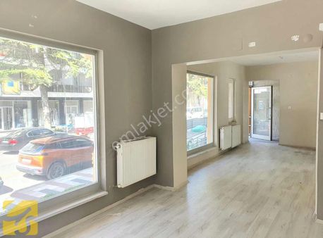 Bahçelievler Mah Şemsi Ahmet Paşa Cad De Satılık Dükkan