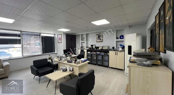 Zorlu'dan Topdancılar Site. 400 M2 Kiralık Dükkan İş Yeri Atolye