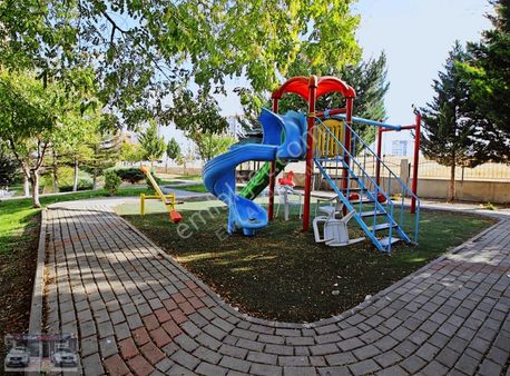 Ayyıldız'da Krediye Uygun Sitede 7+1 Ön Cephe Asansörlü Teras