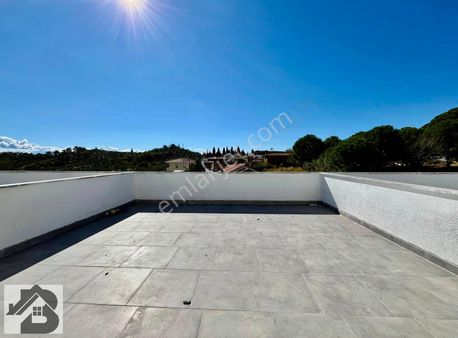 ⫸akçay Best Emlaktan⫷ Komple Doğa Manzaralı Geniş Teraslı 1+1