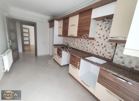 Mevlana İlkokulu Civ.ayçadan Satılık 3+1 Ekonomik Arakat Daire