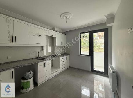 Çayırova Yeni Mahalle'de 2+1 Giriş Daire