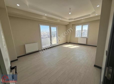 İstasyon Mahallesinde Site İçi Lüks Teraslı 3+1